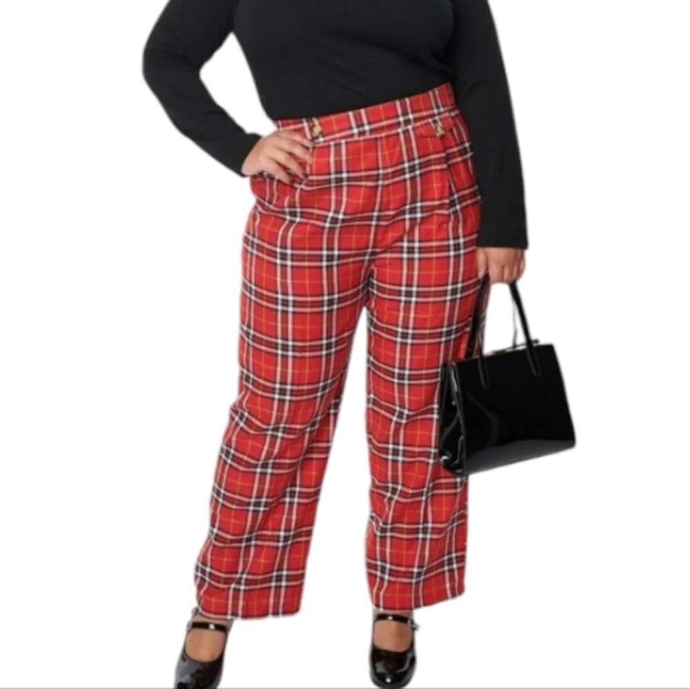 Chaus Red and White Plaid Pull On Straight Leg Pants Trendy Plus Size XXL NEW